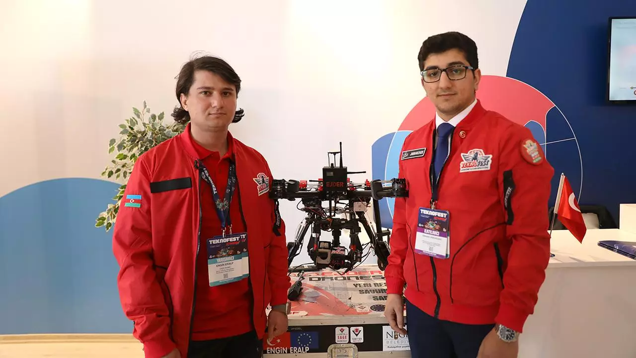 "Ejder" dronları "Texnofest"də nümayiş etdirilir