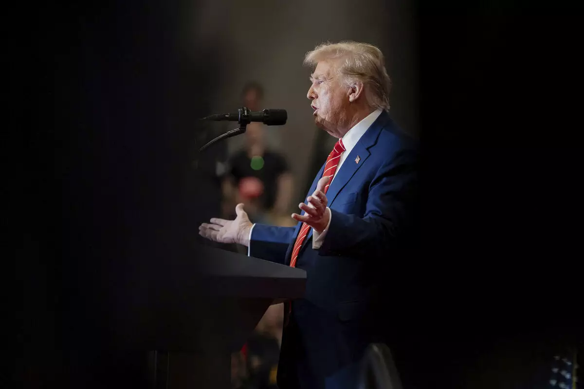 Tramp İranın İsrailə hücumunu cinayət adlandırıb