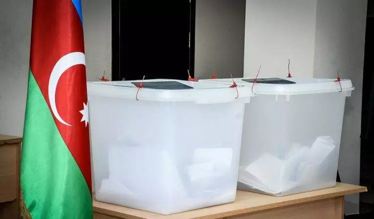 Saat 15:00-a olan seçici fəallığı