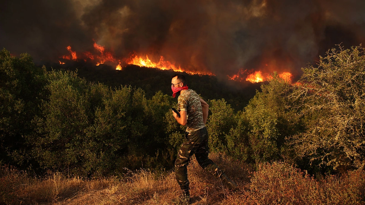 Yunanıstanda yanğınlar nəzarətdən çıxıb
