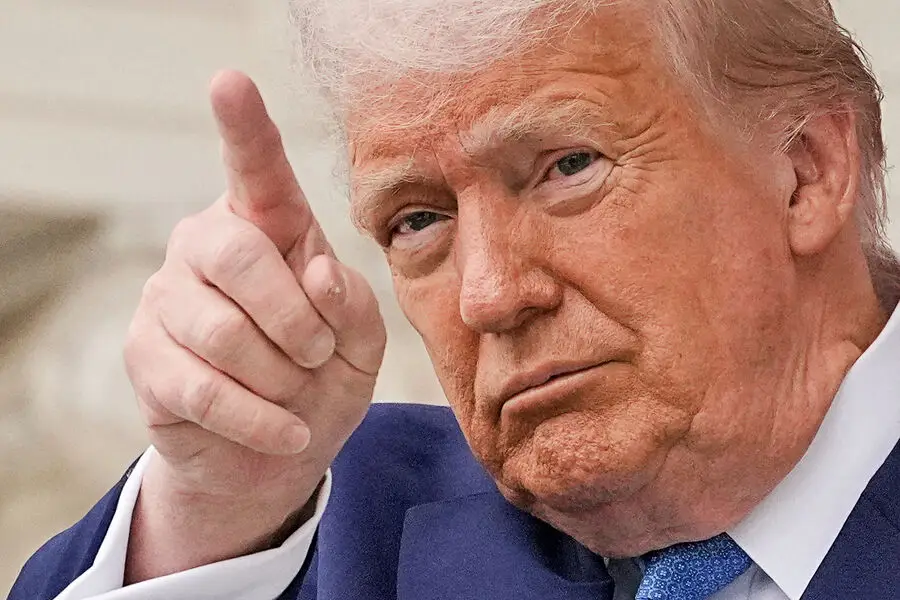 Tramp: “İran bir neçə həftə ərzində nüvə silahına sahib olacaq”