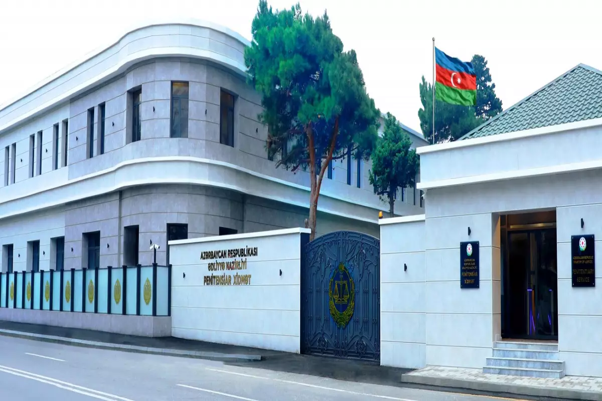 Təcridxanaya mobil telefonların keçirilməsinin qarşısı alınıb - FOTOLAR