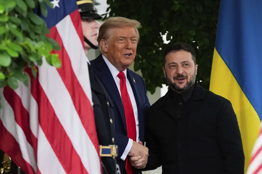 Tramp Ukraynada seçkilərin olmamasına lağ edib