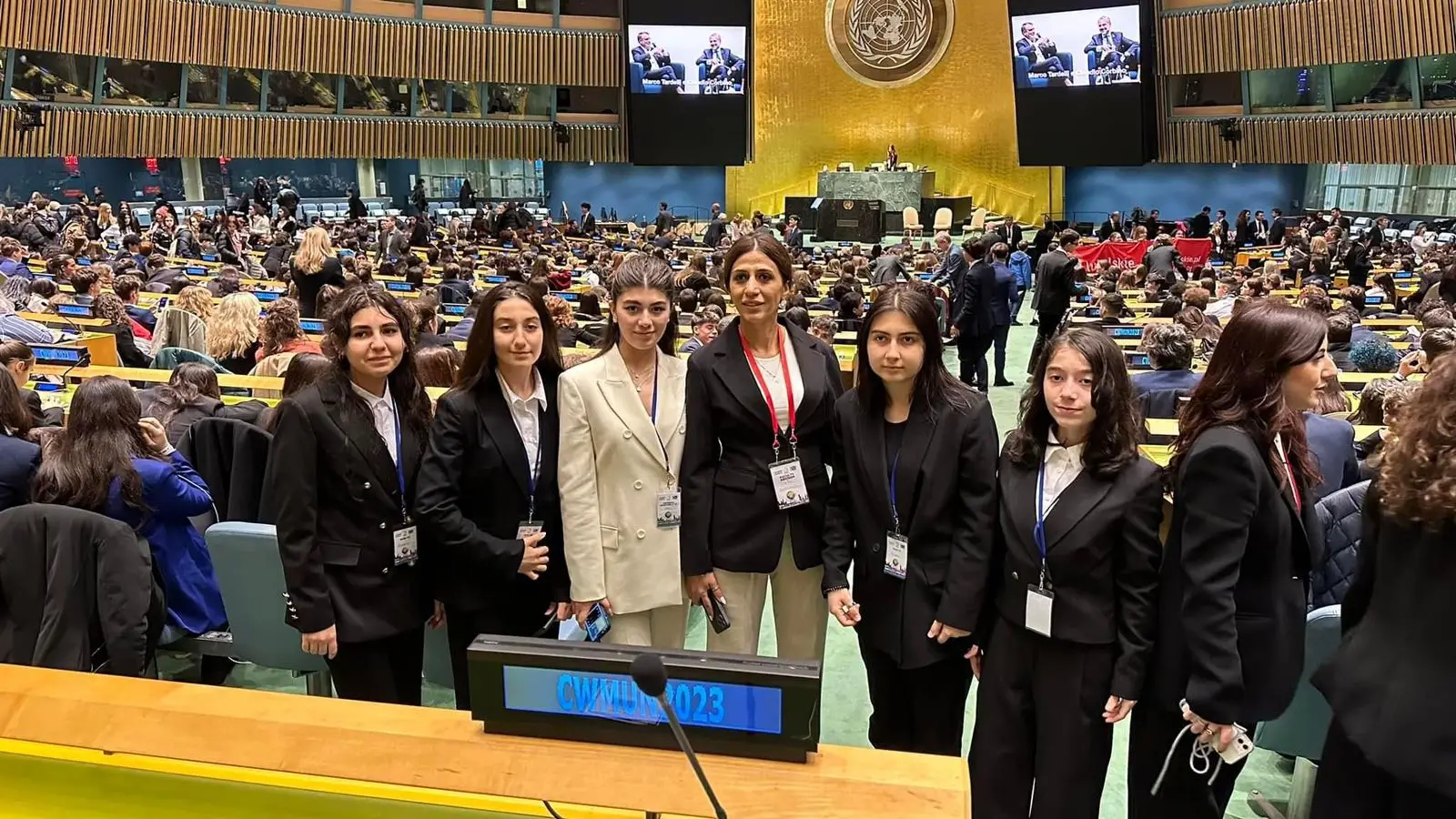 Tələbələrimiz Azərbaycanı BMT-də təmsil ediblər