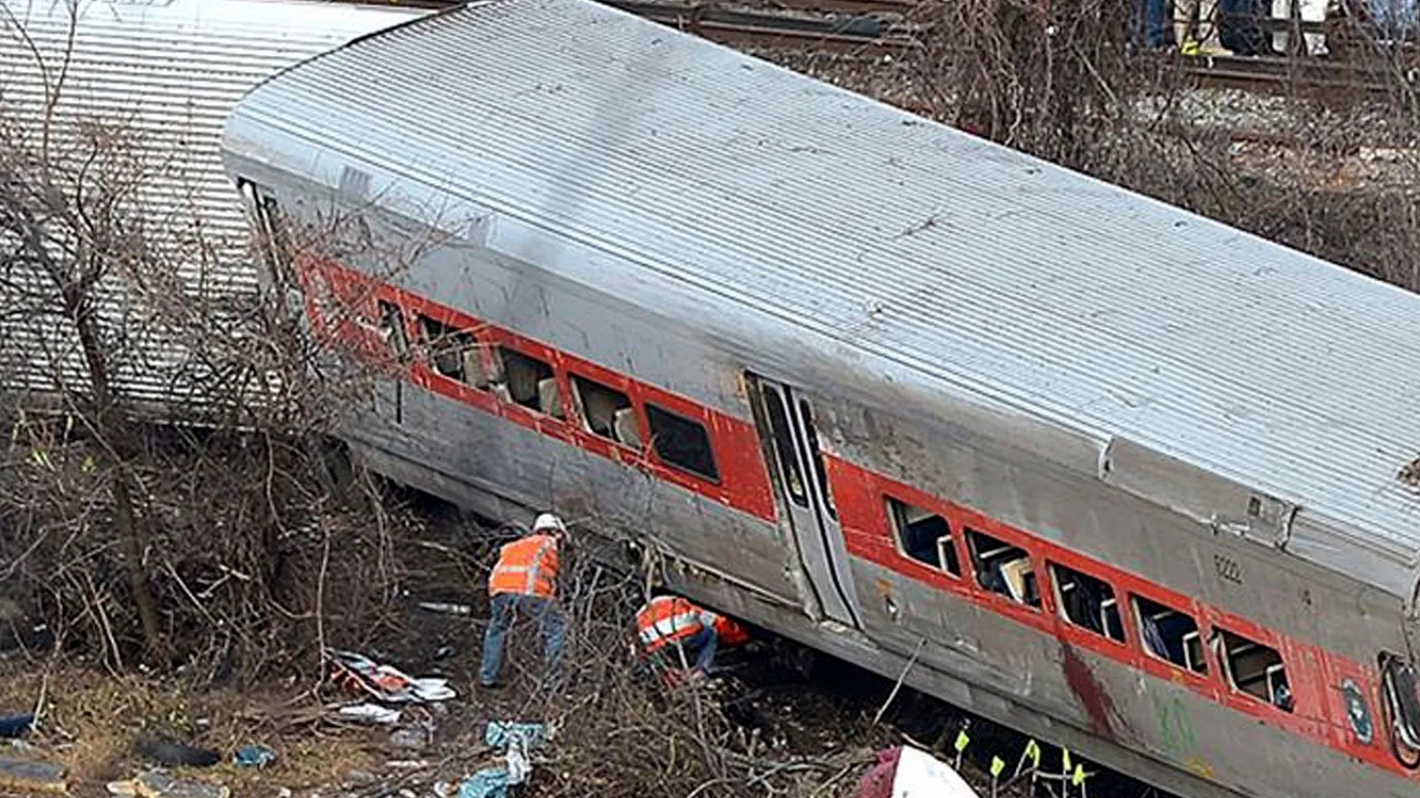 Hindistanda qatar qəzalarında ölənlərin sayı artır