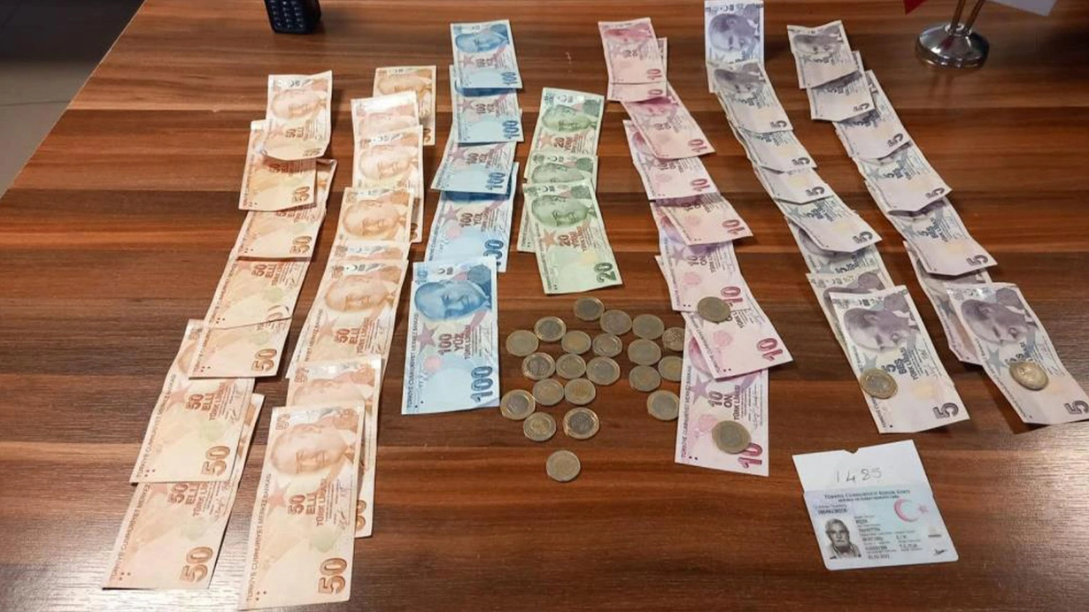 Dilənçinin 3 saatda yığdığı pul hamını təəccübləndirdi