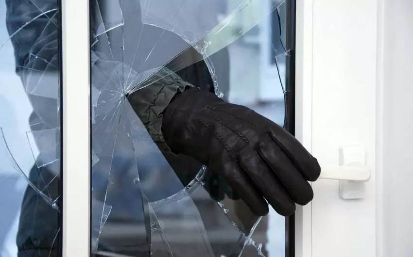 Bakıda 40 minlik oğurluq edən şəxslər saxlanılıb