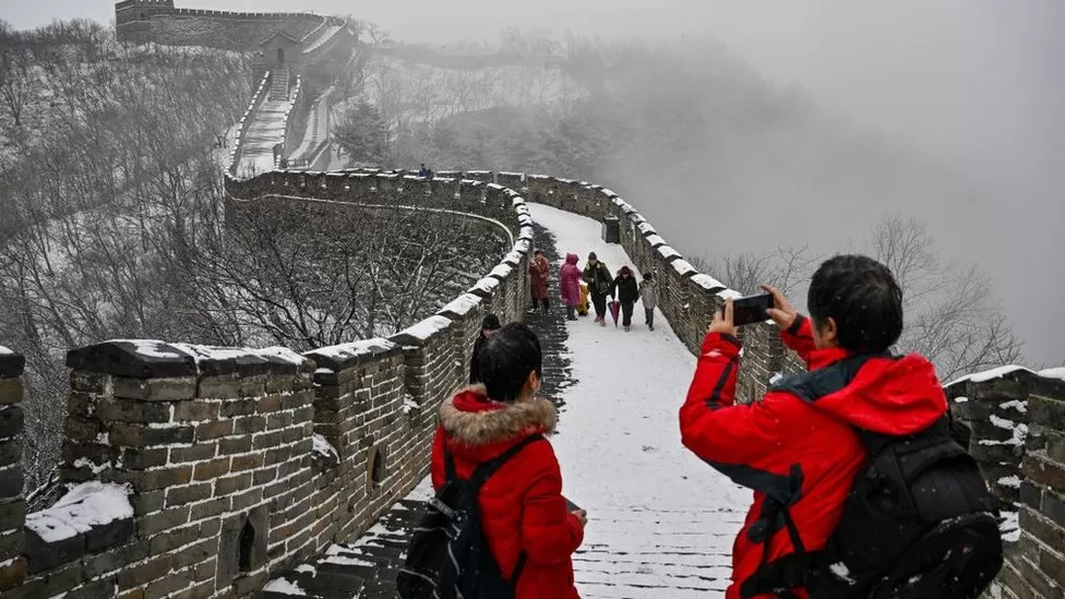Çin sərhəddini turistlərə açır