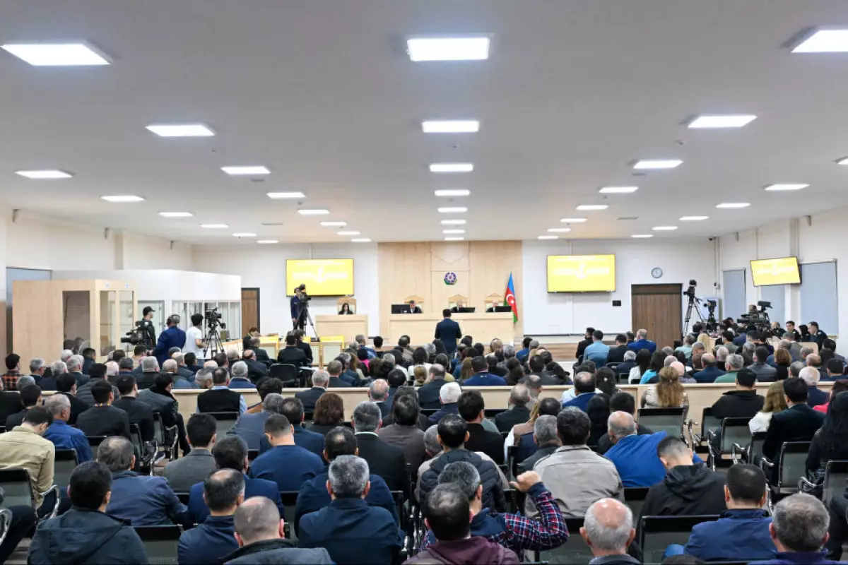 Zərərçəkmiş sürücü: 80 metr məsafədə mərmi düşməsi nəticəsində dizimdən xəsarətlər aldım - VARDANYANIN MƏHKƏMƏSİ