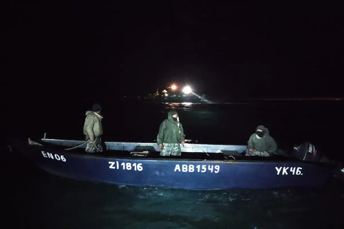 Xəzərdə köməksiz qalan 3 balıqçı xilas edilib