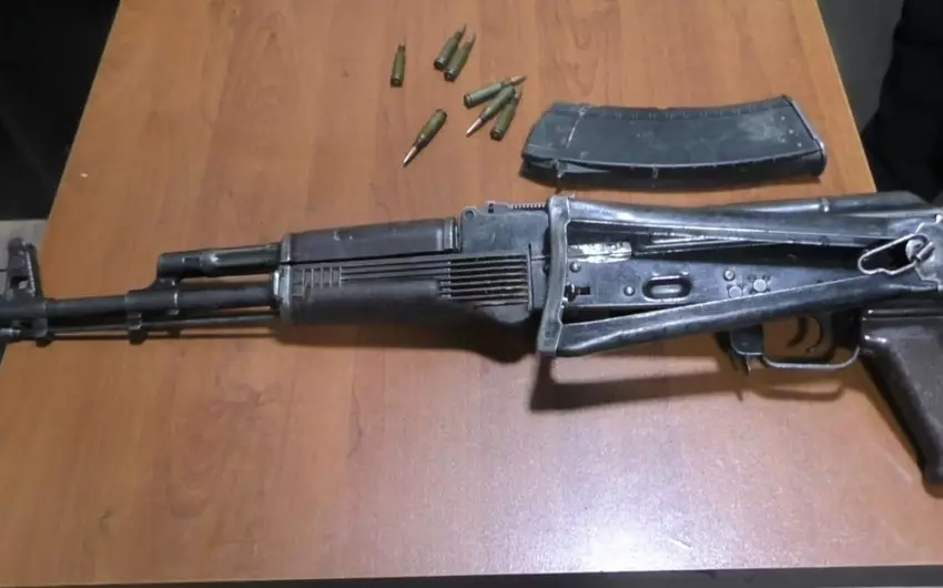 Lerikdə silah-sursat saxlayan şəxs saxlanılıb