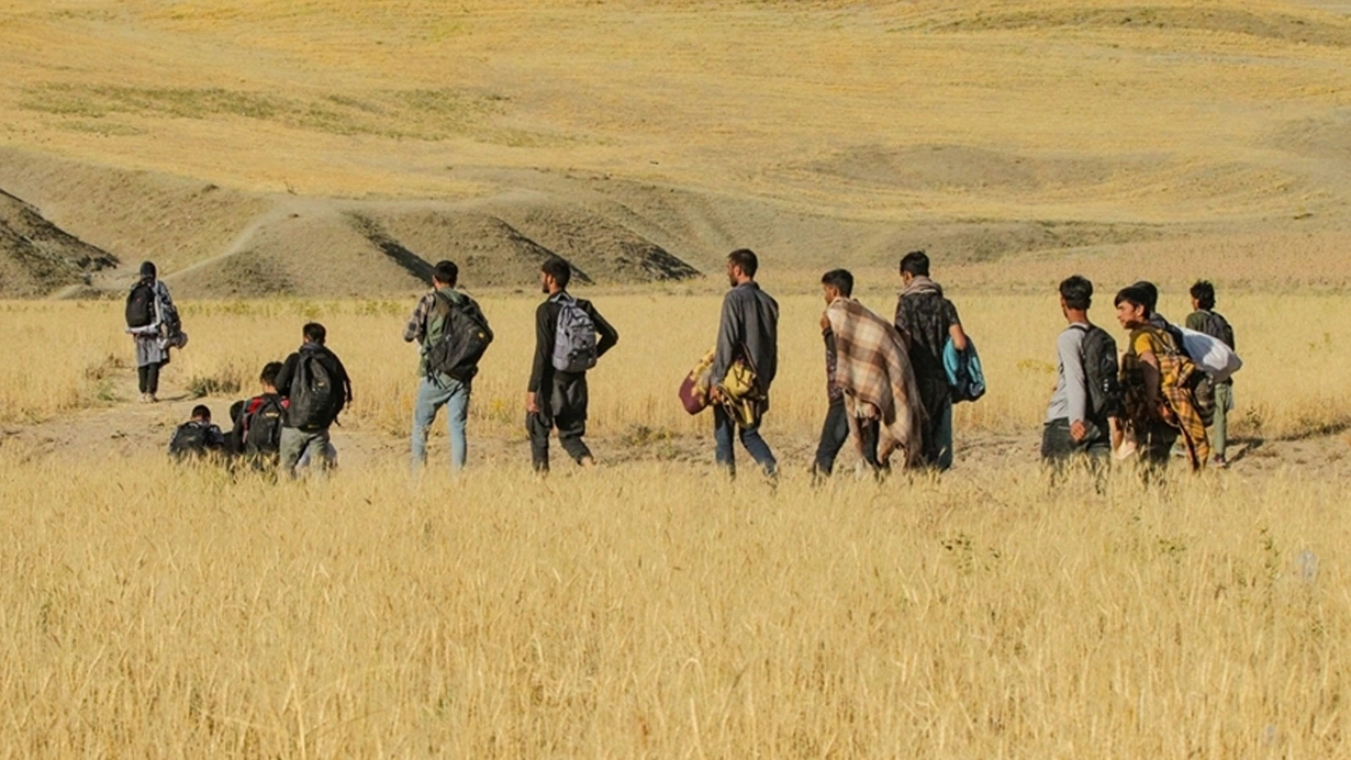 Minlərlə əfqan qaçqın öz ölkələrinə qayıdır