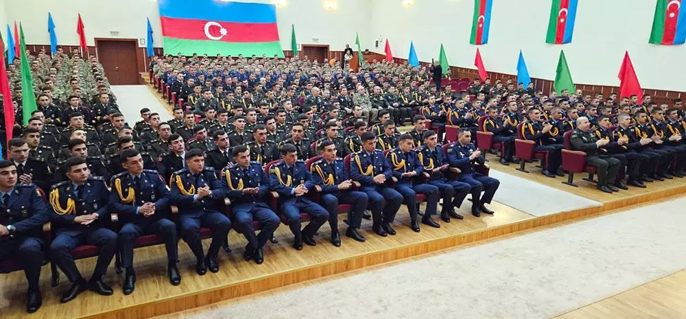 Müstəqilliyin Bərpası Günü münasibətilə Azərbaycan Ordusunda tədbirlər keçirilib