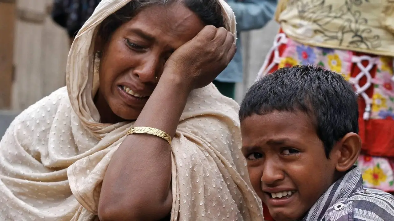 Hindistanda damın uçması nəticəsində 8 nəfər ölüb