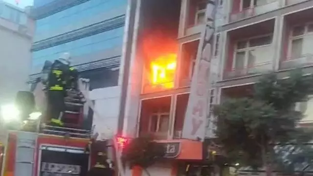 İspartada 4 mərtəbəli oteldə yanğın olub