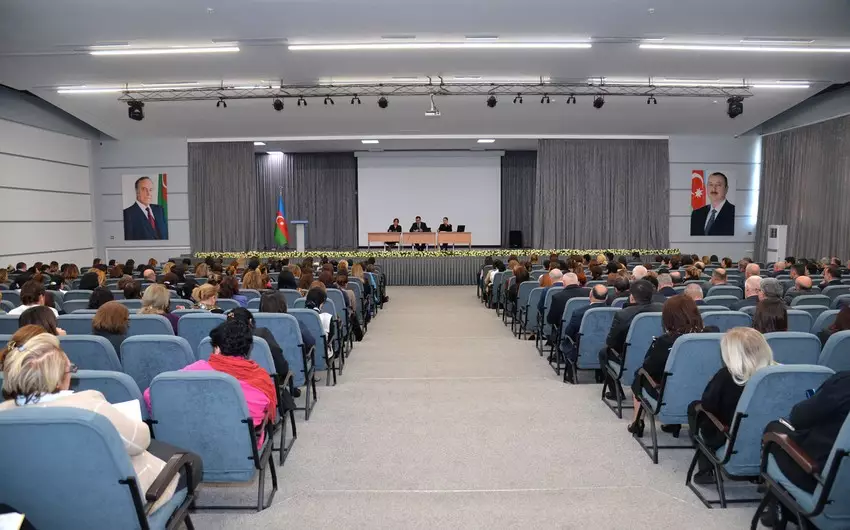 Direktorlara 8 martla bağlı tapşırıqlar verilib