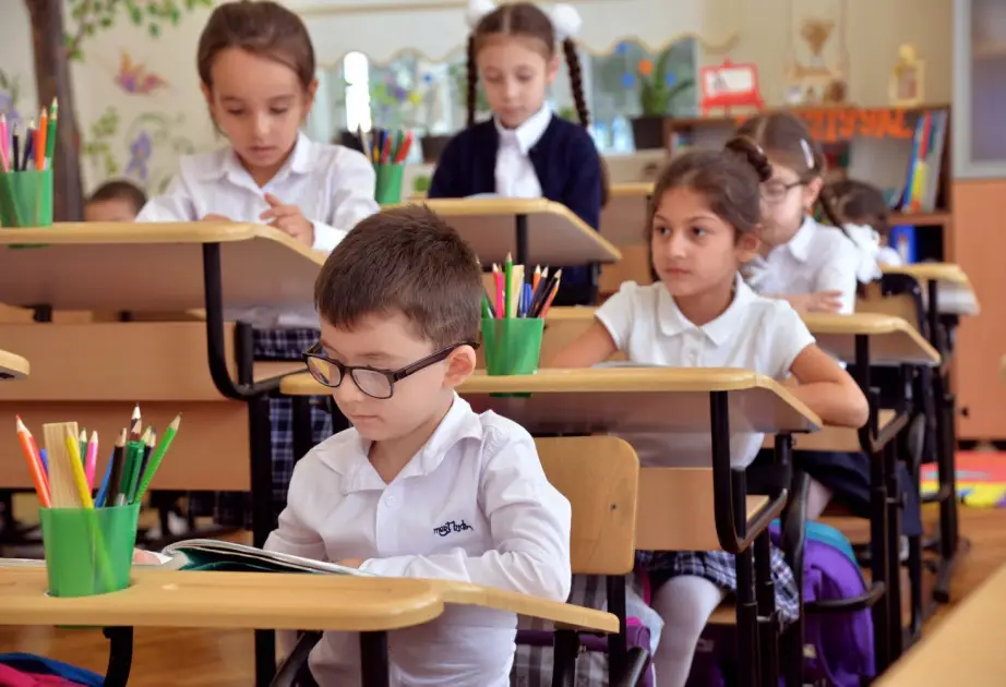 Uşaqların I sinfə elektron qəbulu prosesi davam edir