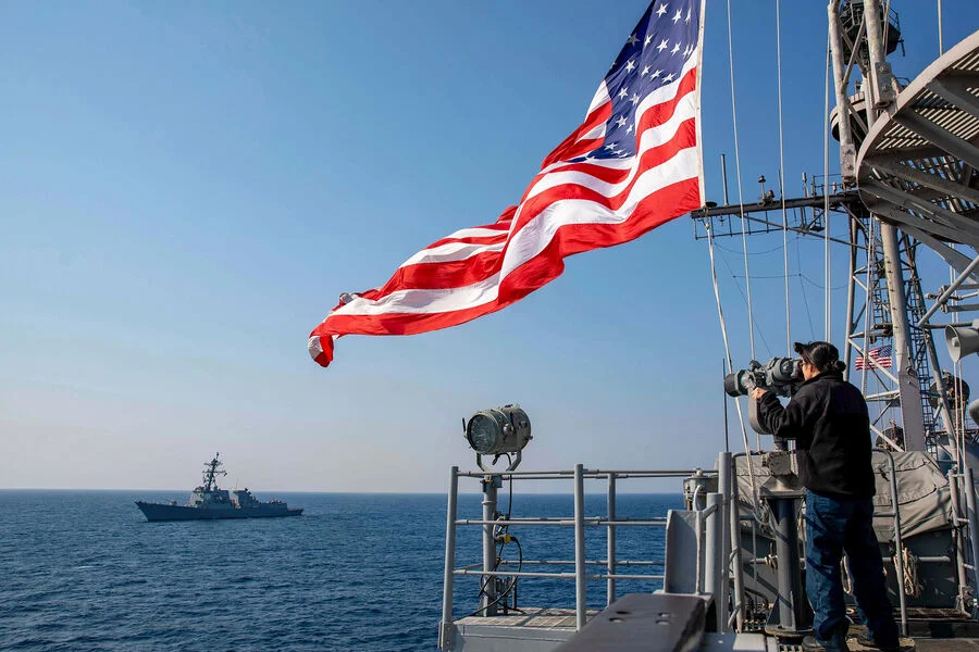 ABŞ Rusiya neft tankerini saxladı