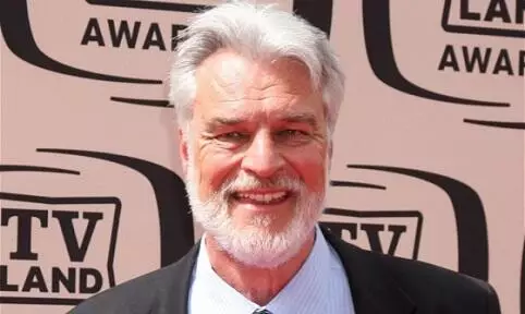 Məhşur aktyor vəfat etdi