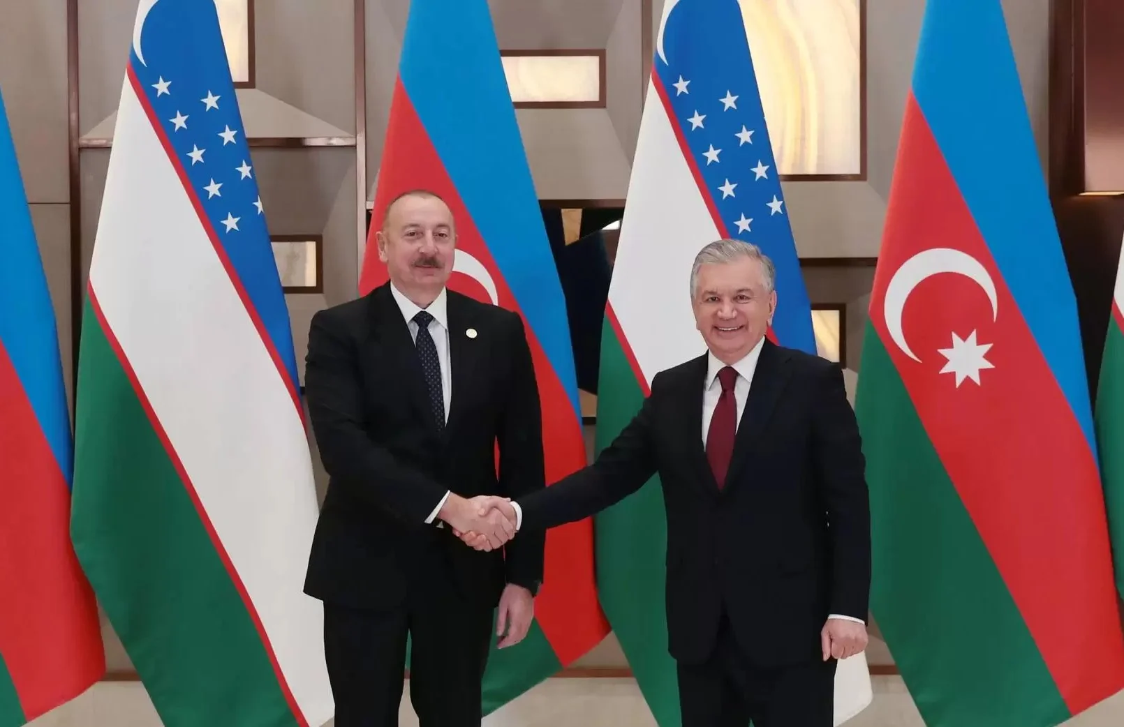 Şavkat Mirziyoyev Azərbaycan Prezidentinə təbrik məktubu göndərib