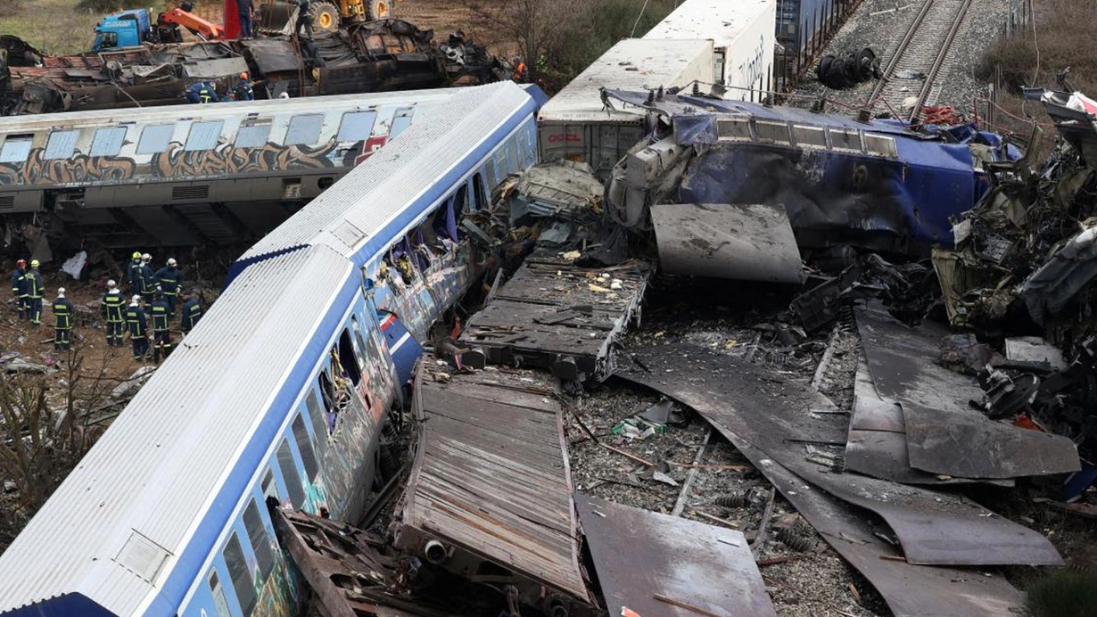 Yunanistandakı qatar qəzasının hesabatı dərc edilib