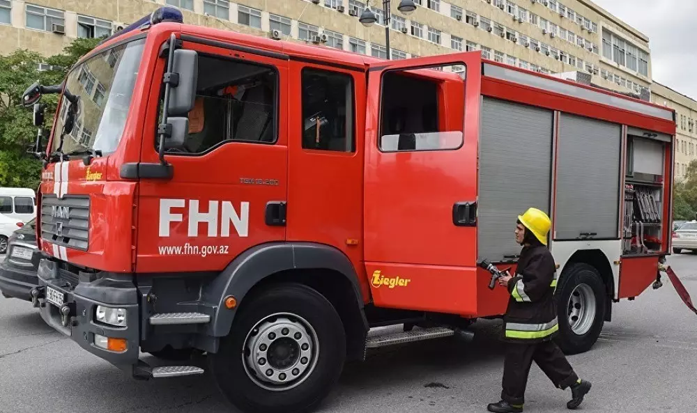 FHN: Həftəsonu 57 yanğına çıxış olub, 14 nəfər xilas edilib