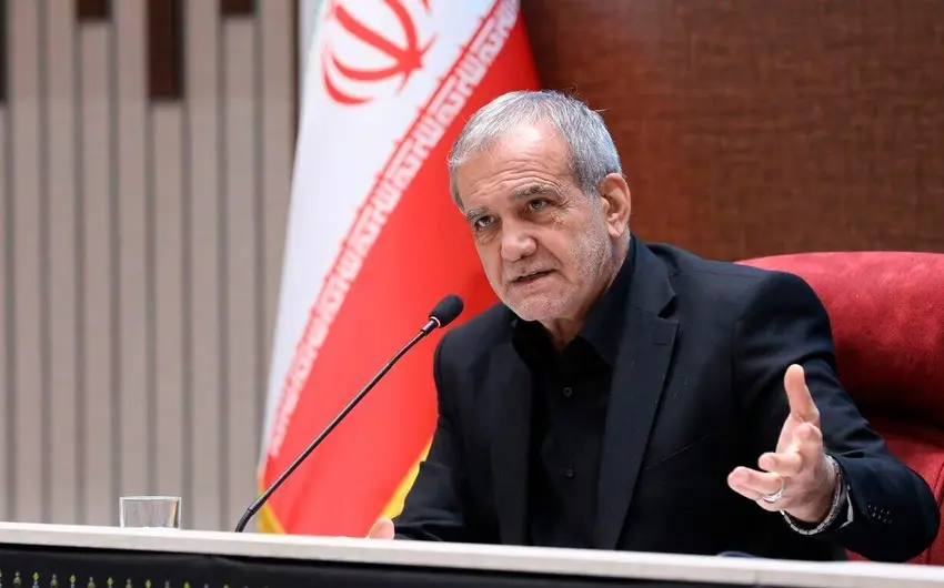 İran Prezidenti əyalət başçılarının səlahiyyətlərinin artırılmasını istəyir