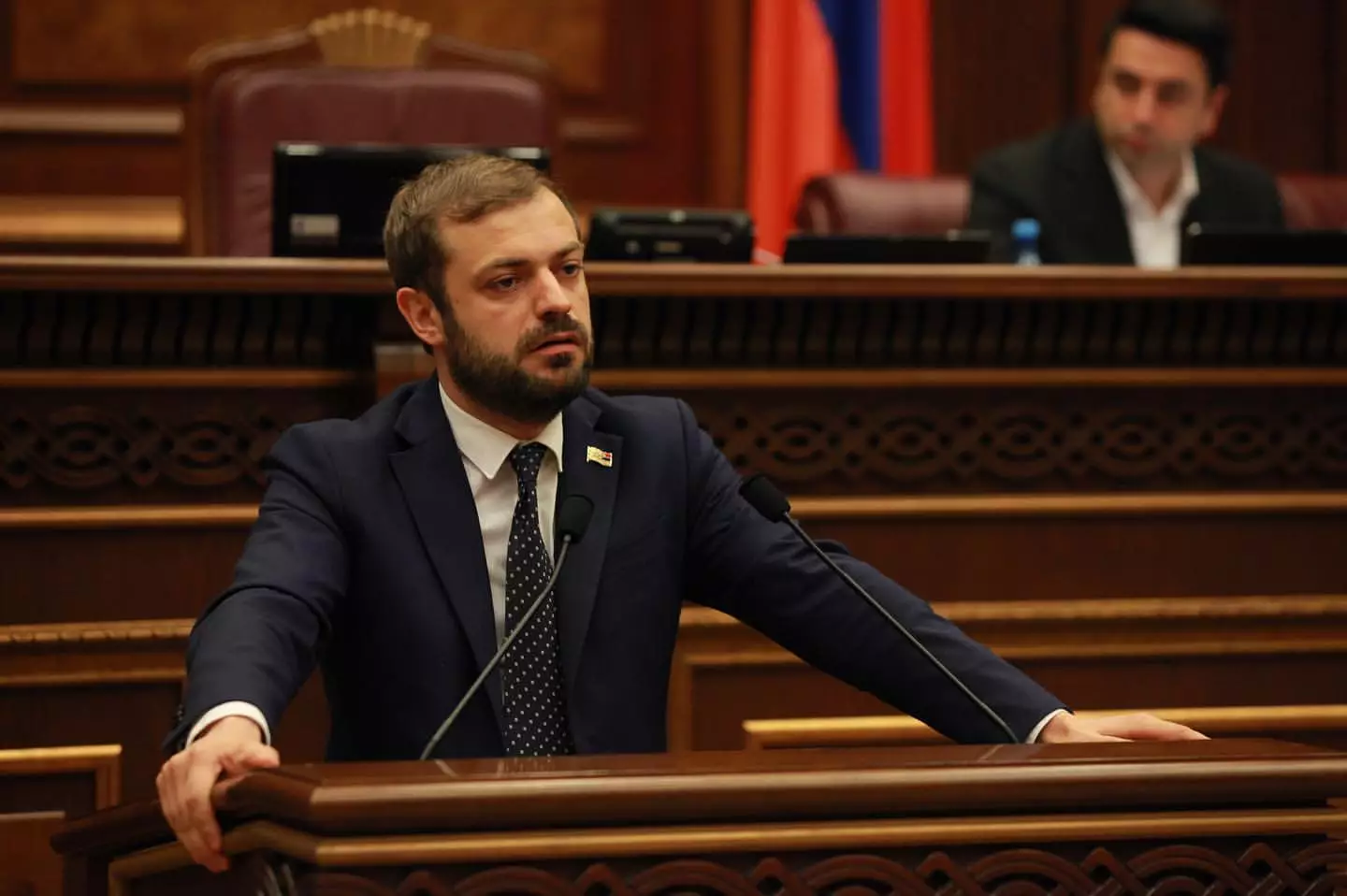 Erməni deputat: “Gündəmdə sülhdən başqa variant yoxdur”