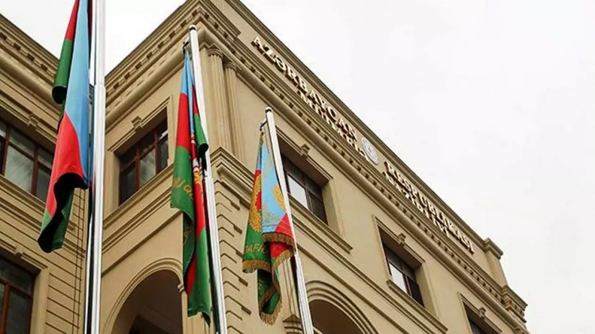 MN: "Azərbaycan Ordusu Ermənistanın hərbi avtomobilinə atəş açmayıb"