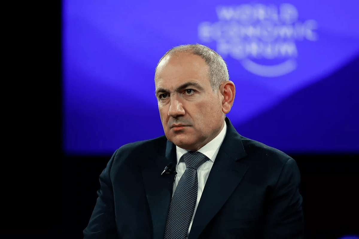 Paşinyan Rusiyada səfərdədir