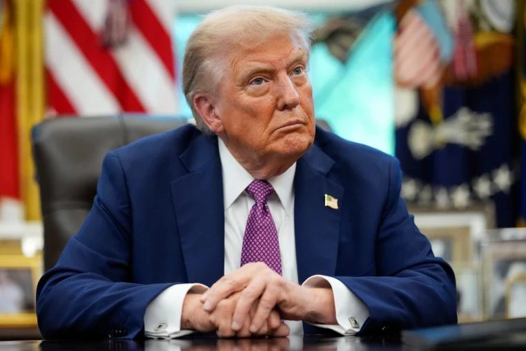 Məhkəmə Trampın xarici yardımı müvəqqəti dayandırma qərarına icazə verdi