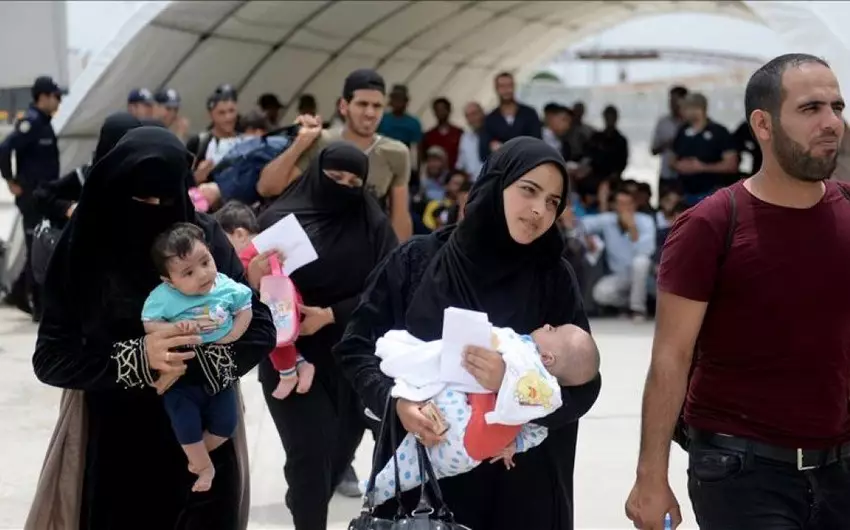 Türkiyədəki suriyalı qaçqınların sayı açıqlanıb