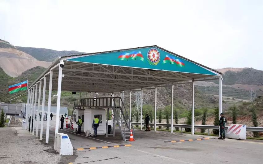 Məntəqədən erməniəsilli şəxslərin növbəti sərbəst keçidi təmin edilib