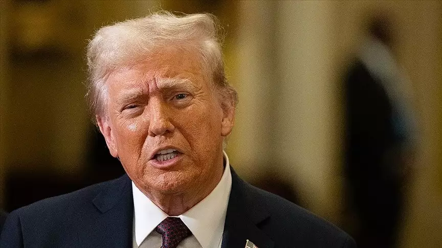 Tramp: “Ukraynanı sevirəm, amma Zelenski dəhşətli iş gördü”