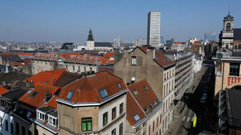 Belçikada 112 min insan illərdir qanuni sənədsiz yaşayır