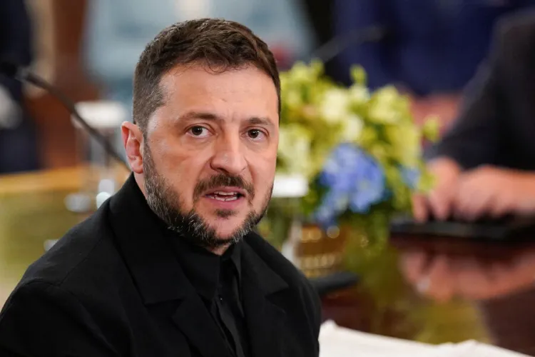 Zelenski "Flamingo" raketini Ukrayna üçün uğurlu adlandırıb