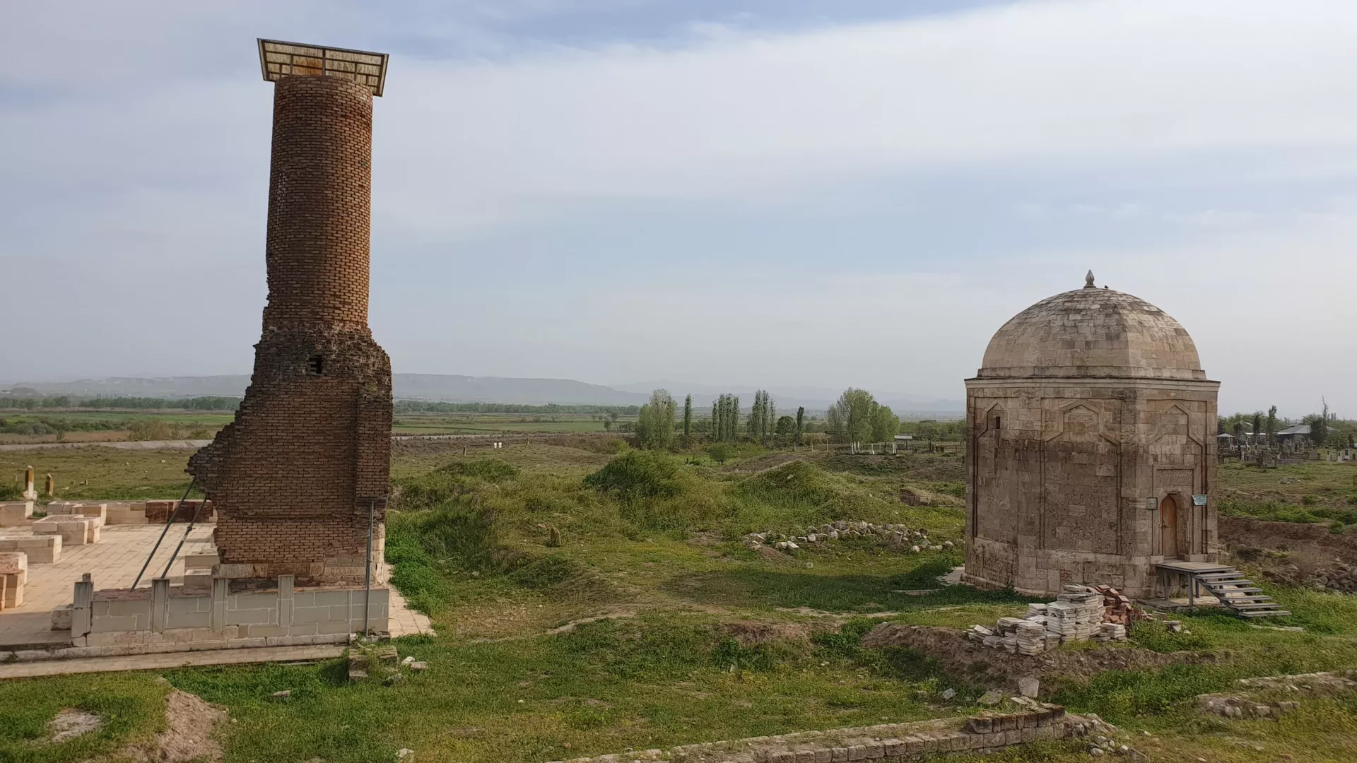 Füzulidə arabası ilə birlikdə basdırılmış hökmdarın məzarı tapılıb