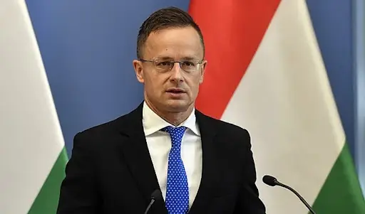 "Aİ münaqişəni uzatmaq üçün Rusiyanın aktivlərini ələ keçirmək istəyir" - Siyarto