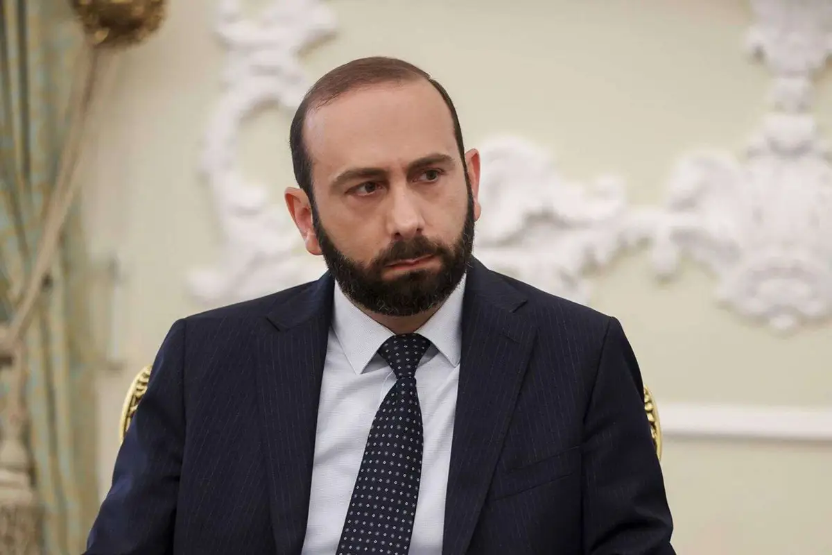 Mirzoyan: Azərbaycan və Türkiyə prezidentləri Avropa Siyasi Birliyinin sammiti üçün İrəvana dəvət olunublar