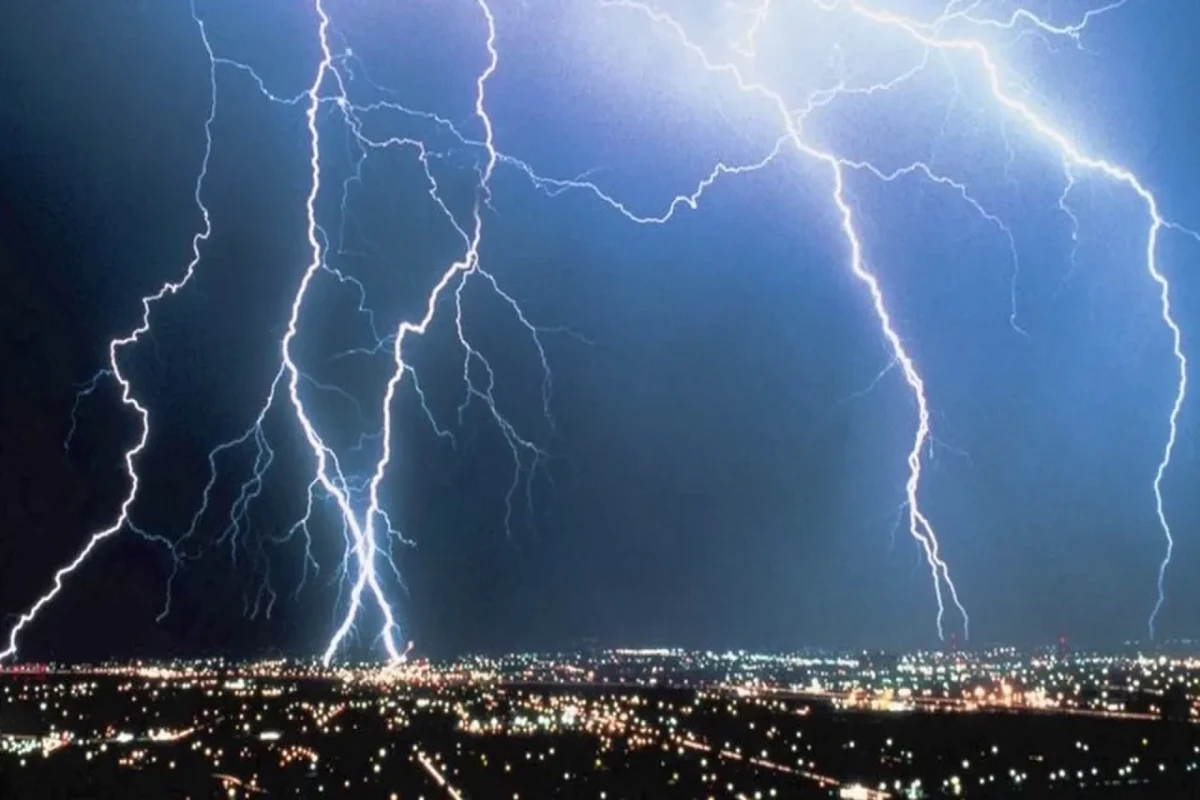 Sabah axşam Bakıda yağış yağacaq, şimşək çaxacaq - PROQNOZ