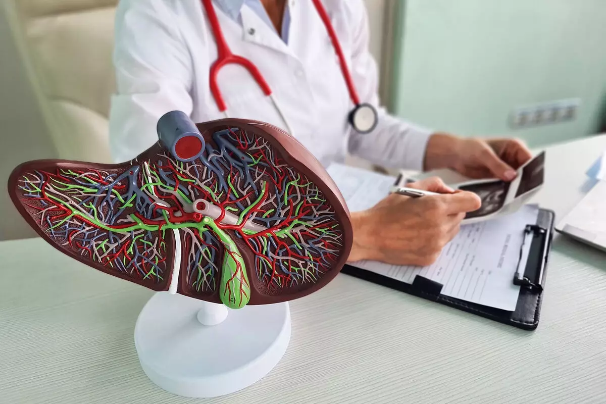 Alimlər qaraciyəri insan orqanizmindən kənarda saxlamağı öyrəniblər