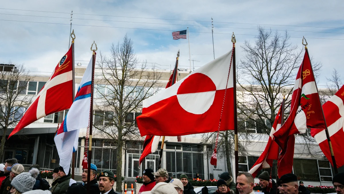 Tramp Qrenlandiya ilə bağlı danışıqların başladığını elan etdi
