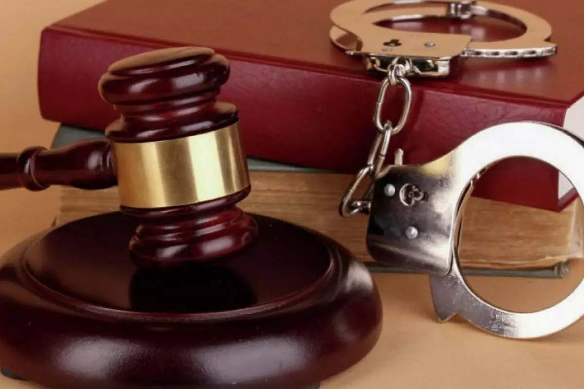 "Yoxlamaya gələnlər faizlərini alıb gedirdi" - MN-dəki 143 milyonluq mənimsəmə ilə bağlı məhkəmə