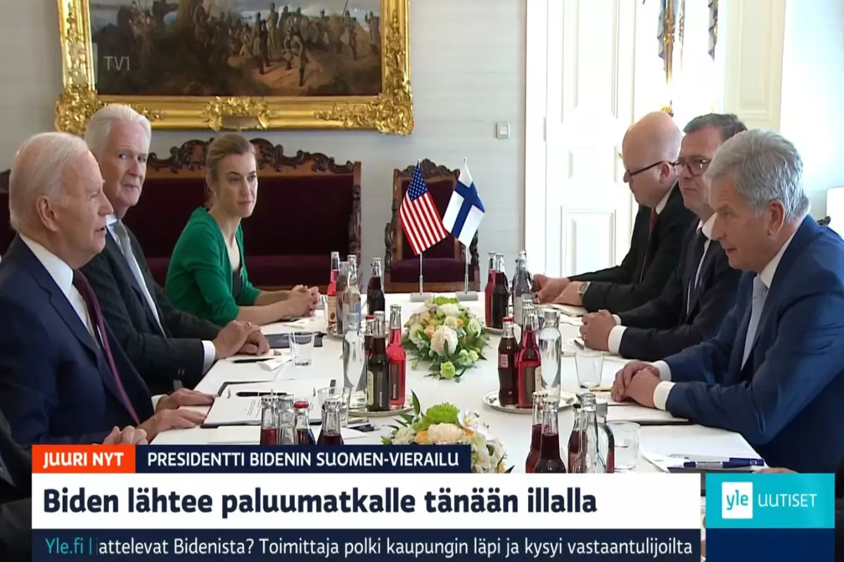 Bayden Finlandiya Prezidenti ilə görüşüb