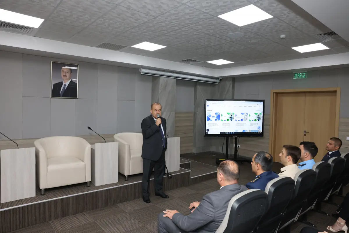 Ali təhsil müəssisələrinin sərgisinə start verilib