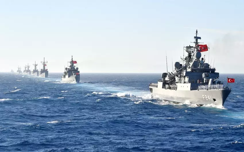 TBMM Türkiyə donanmasının Ədən körfəzində qalma müddətini bir il uzadıb