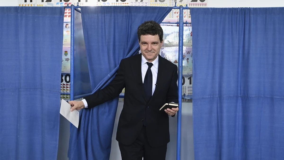 Rumıniyanın seçilmiş prezidenti: Ukraynaya qoşun göndərmək yersizdir