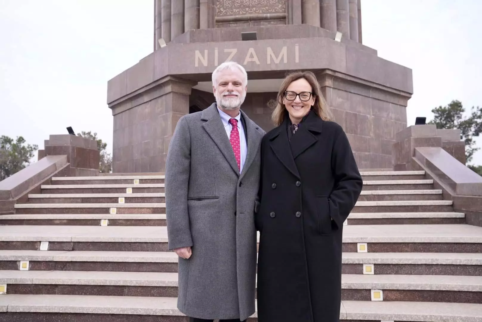 ABŞ səfiri xanımı ilə Gəncədə - FOTO