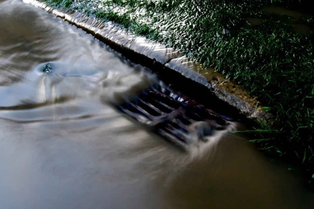 Bakıda leysan xarakterli yağışlarla əlaqədar yeni kollektorlar salınacaq