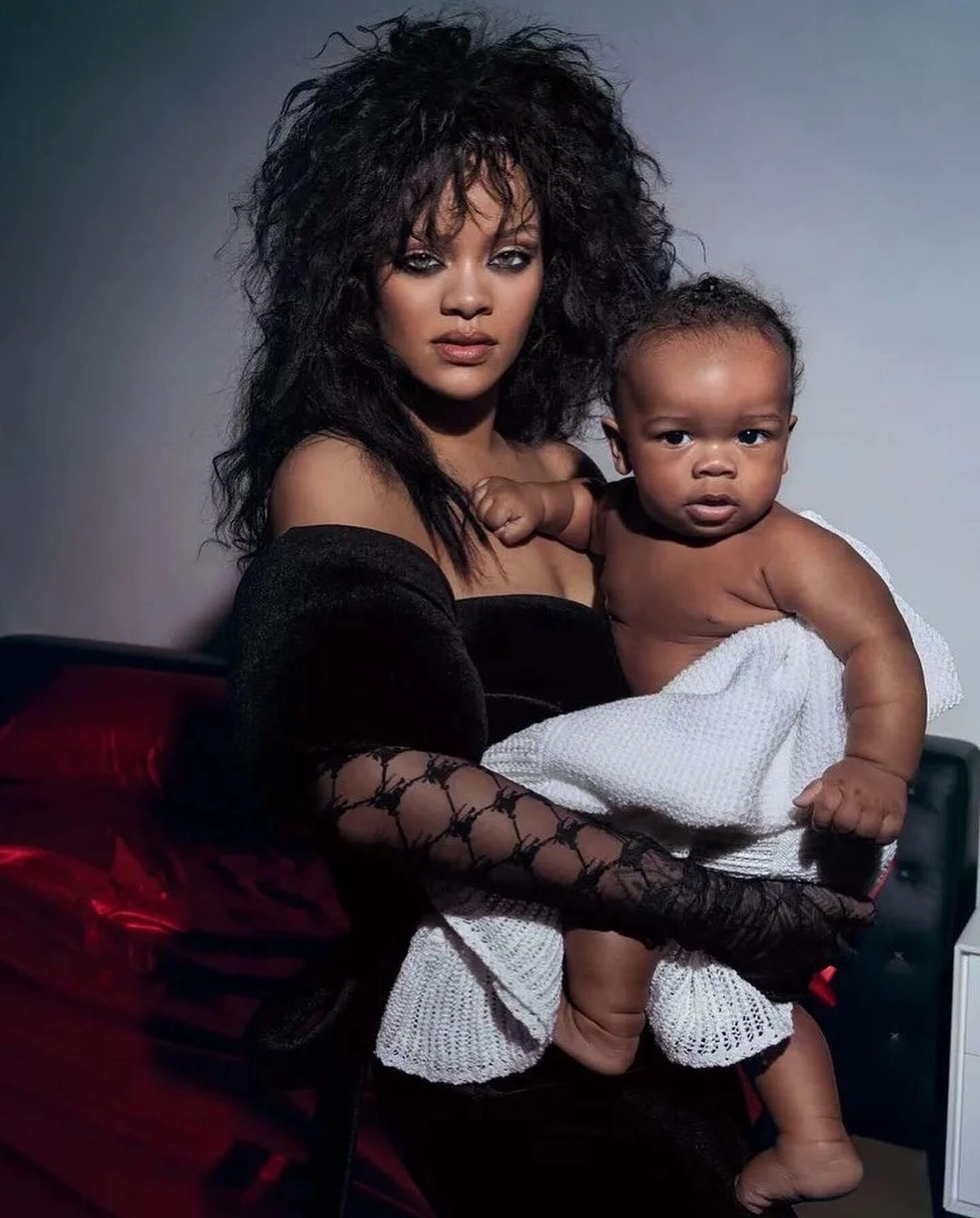 Rihannanın oğlu ilə fotoları